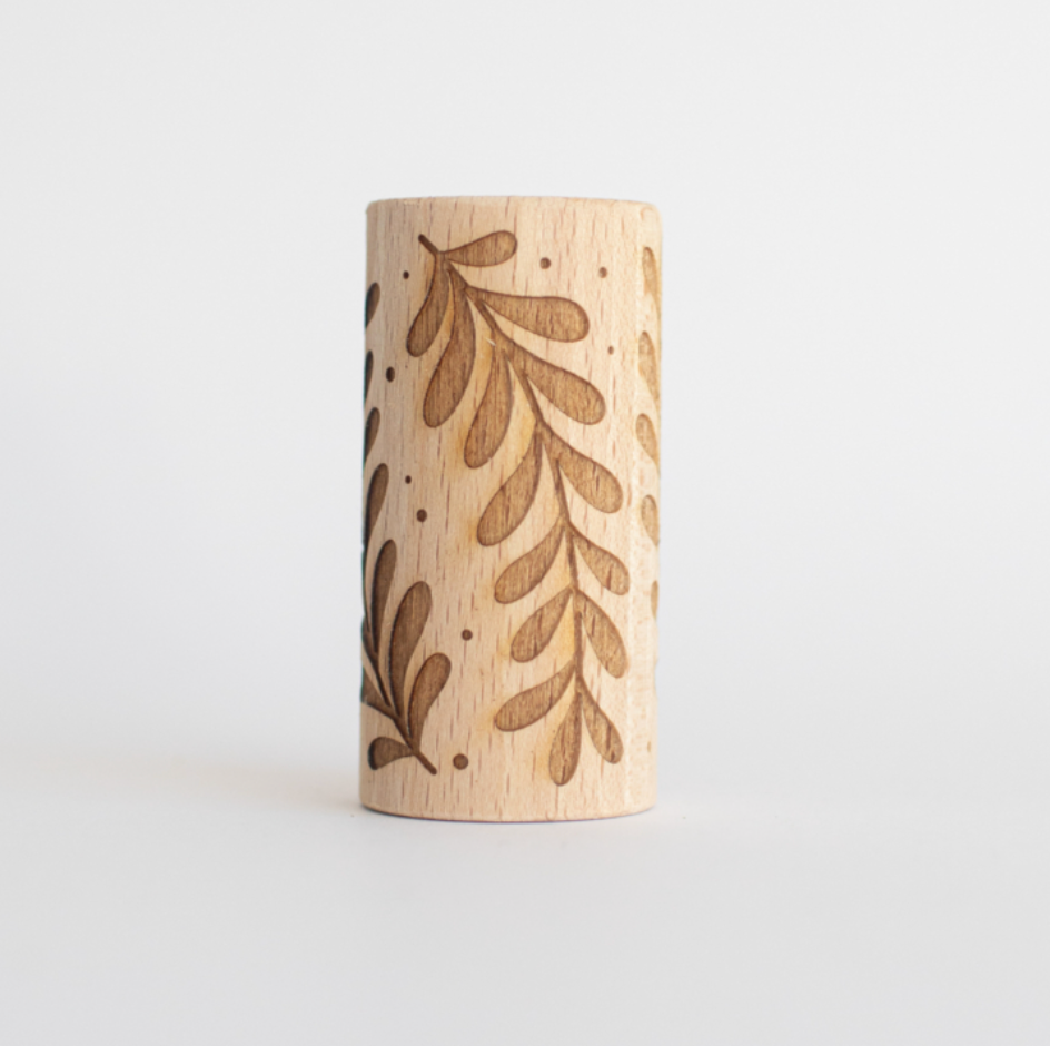 Houten roller - sierlijk blad