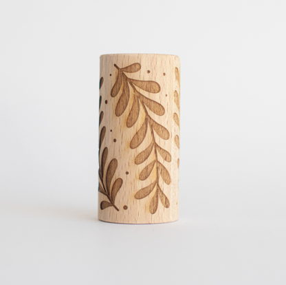 Houten roller - sierlijk blad